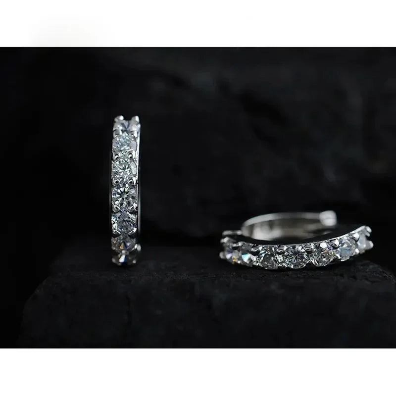 Brincos de argola com strass e cristais em Prata Lei 925