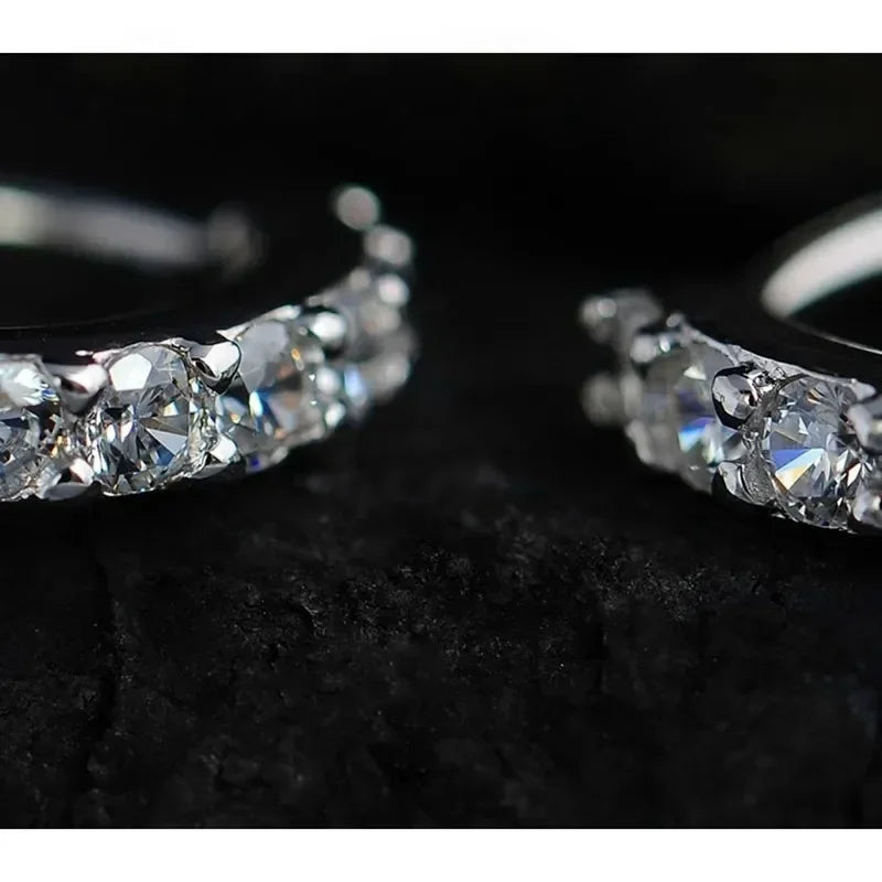 Brincos de argola com strass e cristais em Prata Lei 925