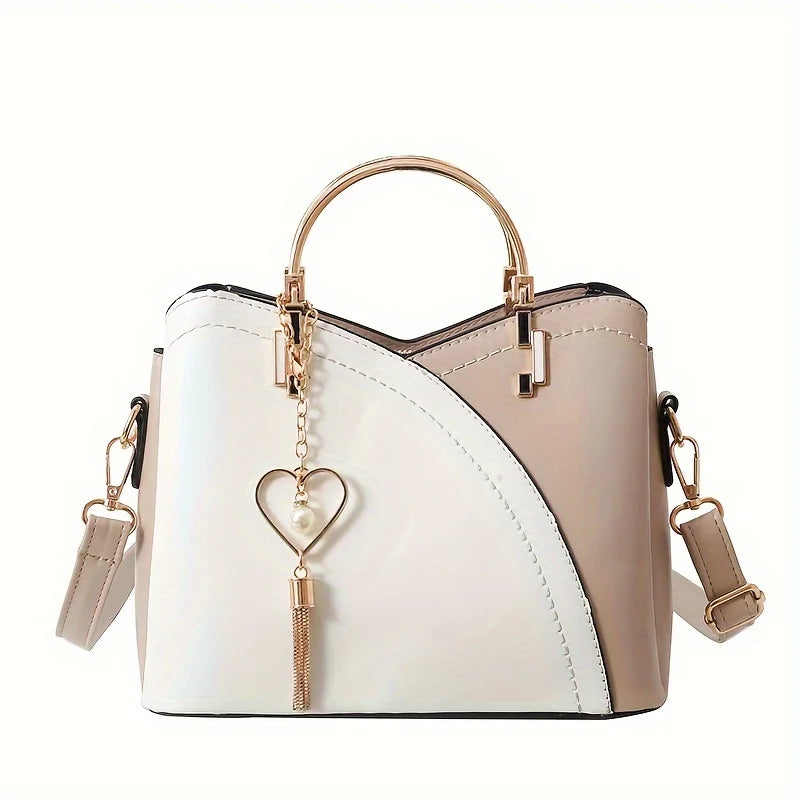 Bolsa Feminina Elegante com Franjas e Bolsos Internos – Uso Diário