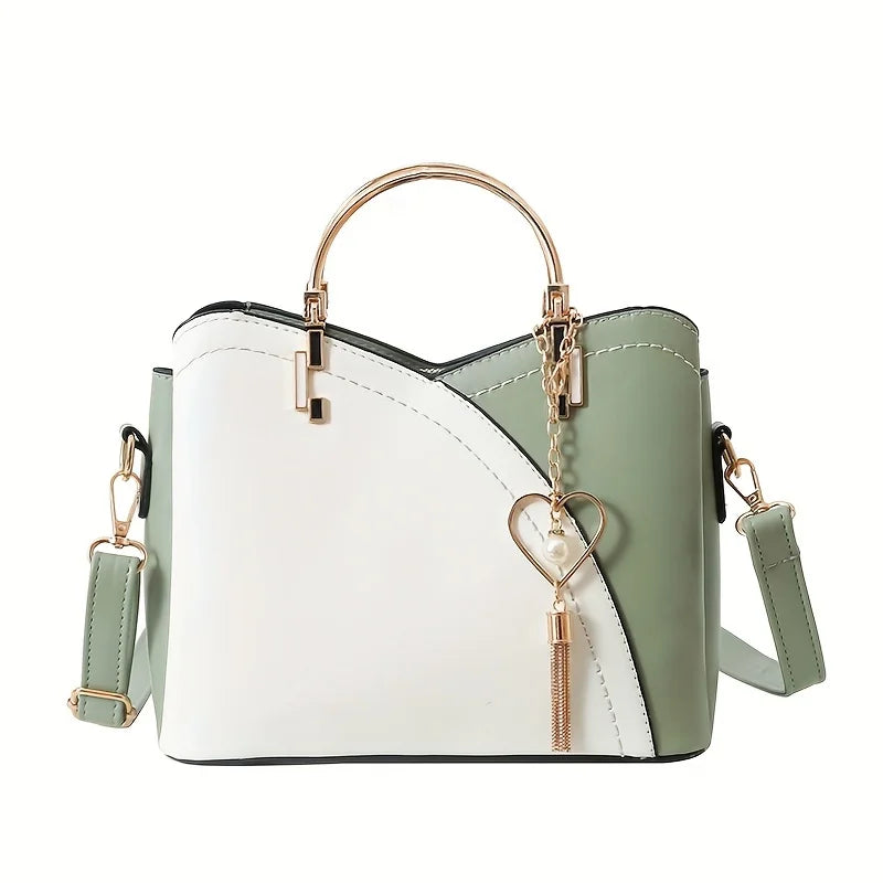 Bolsa Feminina Elegante com Franjas e Bolsos Internos – Uso Diário